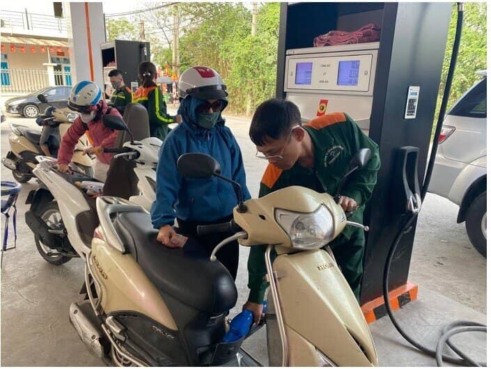 Bộ Công Thương: Khẩn trương xây dựng kế hoạch nhập khẩu xăng dầu cho tháng 4-2026