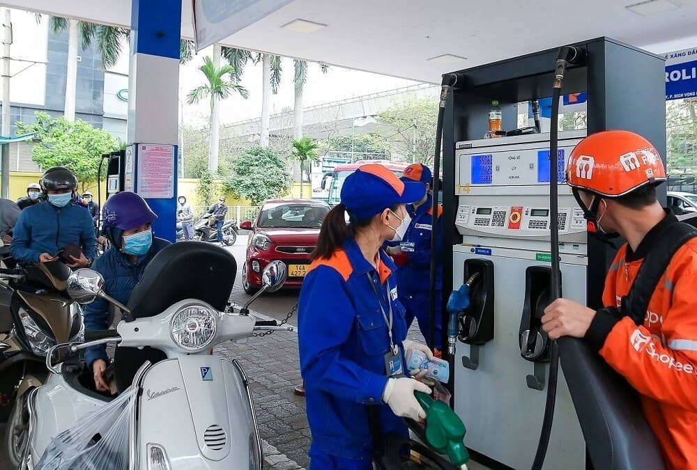 "Không để đứt gãy nguồn cung xăng dầu trong mọi tình huống"