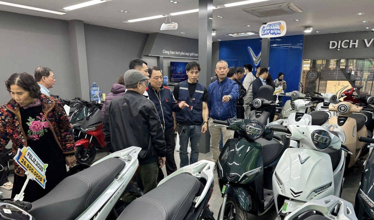 Người Việt mua xe máy điện tăng đột biến