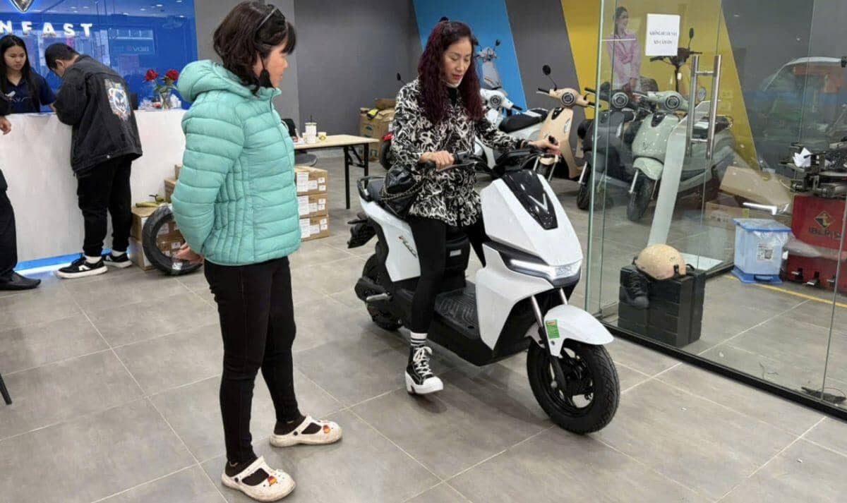 Người Việt mua xe máy điện tăng đột biến