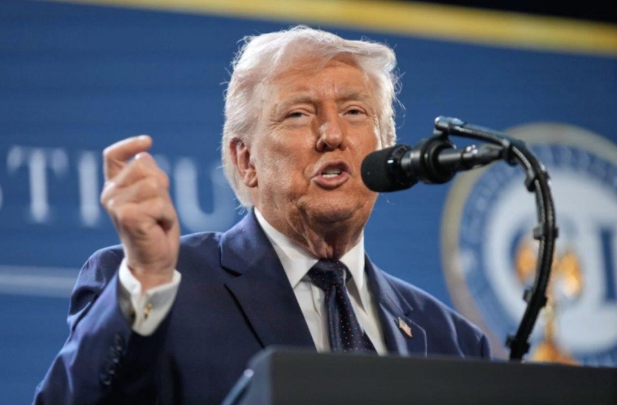 Ông Trump: Hầu như không còn gì để nhắm mục tiêu ở Iran