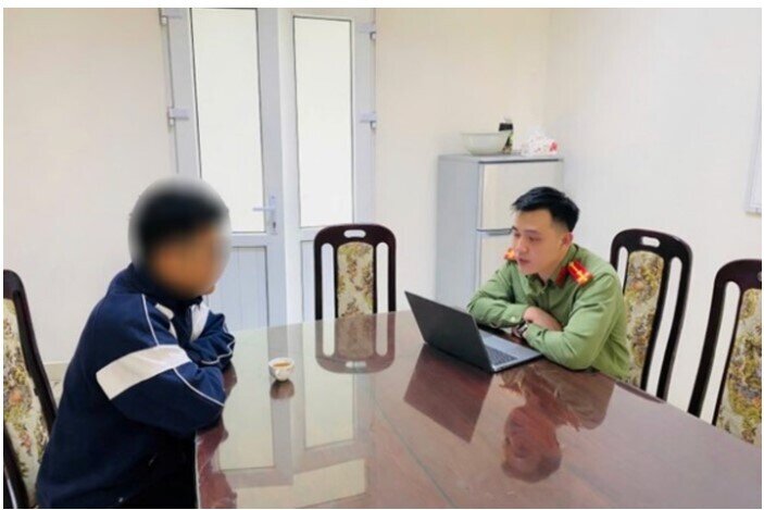 Nhân viên bán xe điện loan tin "xăng đã lên 34.000 đồng, mai kia còn lên 40.000 đồng" bị xử lý