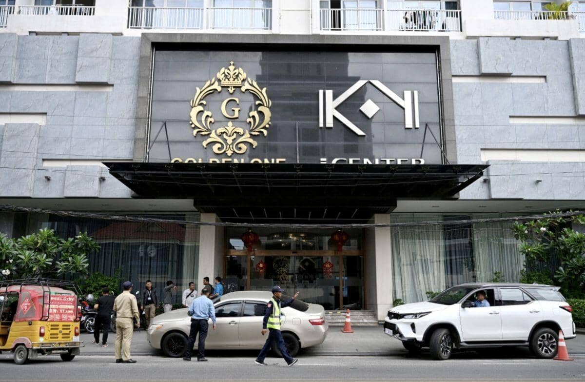 Bên trong hang ổ lừa đảo trực tuyến ở Campuchia