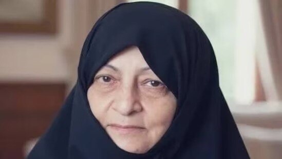 Phu nhân cố Lãnh tụ Iran Ali Khamenei vẫn còn sống