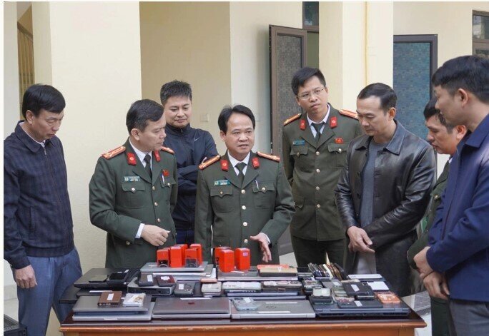 Lời kể của người mất 7 tỷ đồng vì sập bẫy 'hệ sinh thái công nghệ triệu đô Xintel'