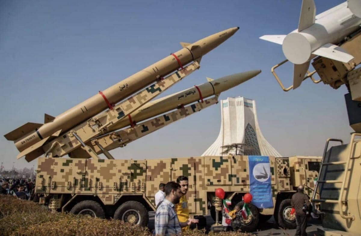 Iran gây sốc: 700 tên lửa bắn vào Mỹ và Israel chủ yếu là vũ khí 10 năm tuổi, kho vũ khí tối tân vẫn chưa tung ra