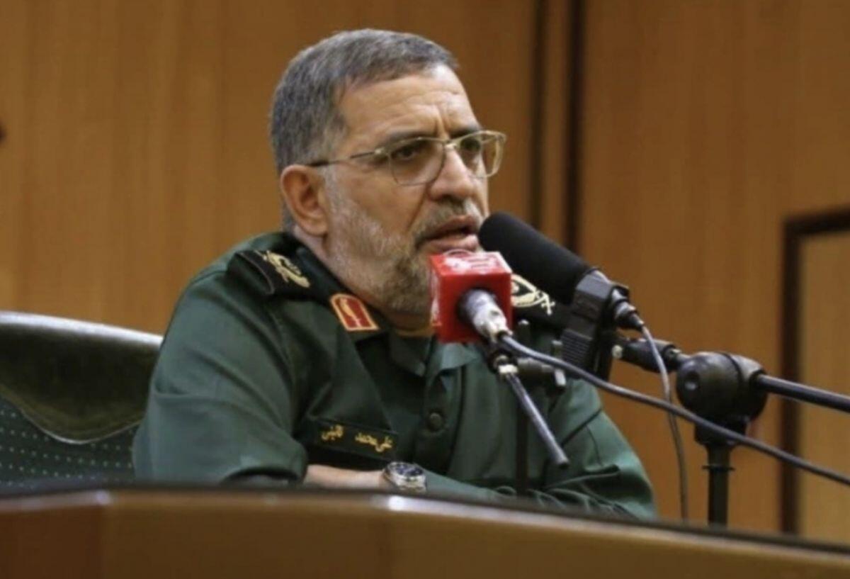 Iran thách ông Trump điều tàu chiến đi qua Eo biển Hormuz
