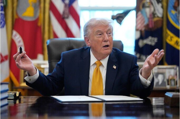 Ông Trump bị sốc trước đòn trả đũa của Iran