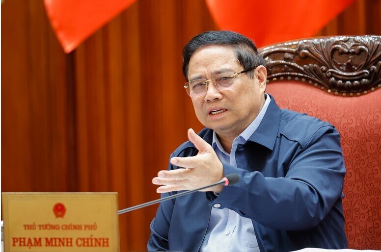 Thủ tướng: Tiếp tục tháo gỡ các vấn đề vướng mắc, tồn đọng, giải phóng nguồn lực, thúc đẩy tăng trưởng từ 10% trở lên