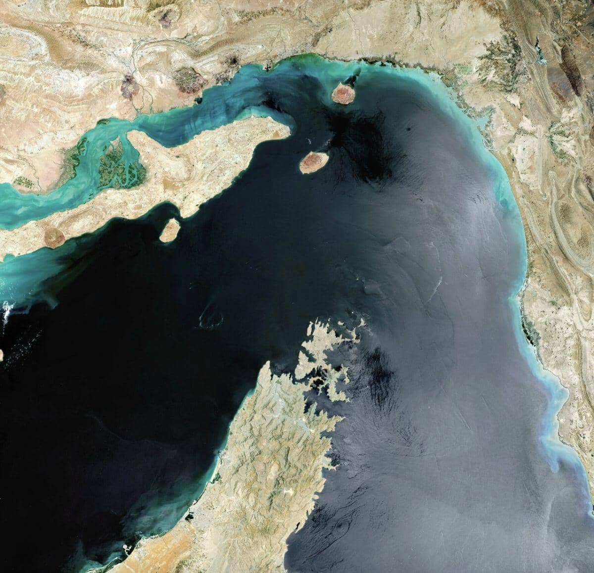 Eo biển Hormuz – phép thử khắc nghiệt với NATO