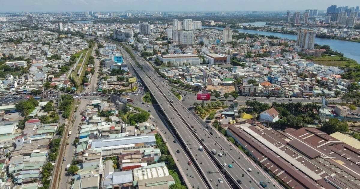 Lãi suất mua nhà chạm ngưỡng 16%: Cuộc chơi đổi chiều