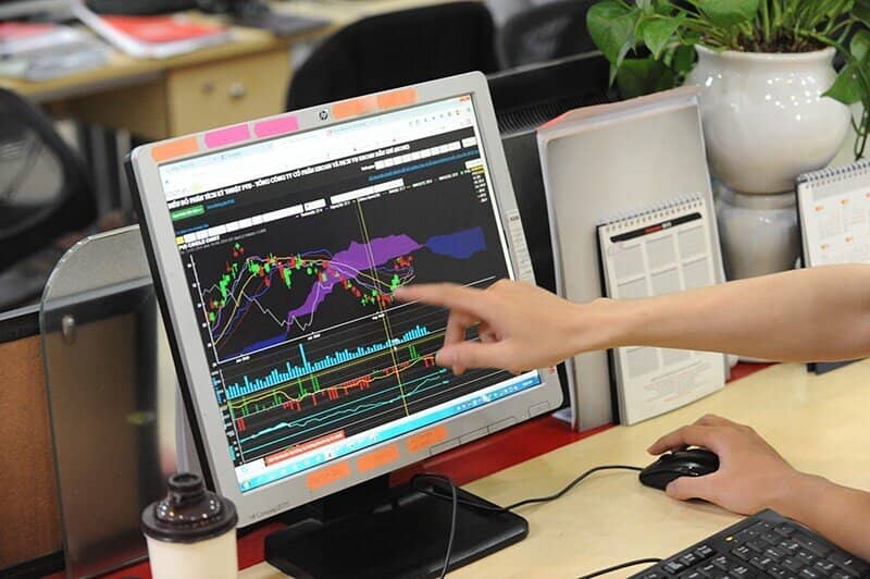 Khi giá dầu "thử lửa" sức bền VN-Index