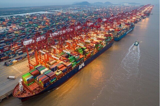 "Bão" tỷ giá và cước tàu, doanh nghiệp xuất nhập khẩu chủ động phòng vệ thế nào?