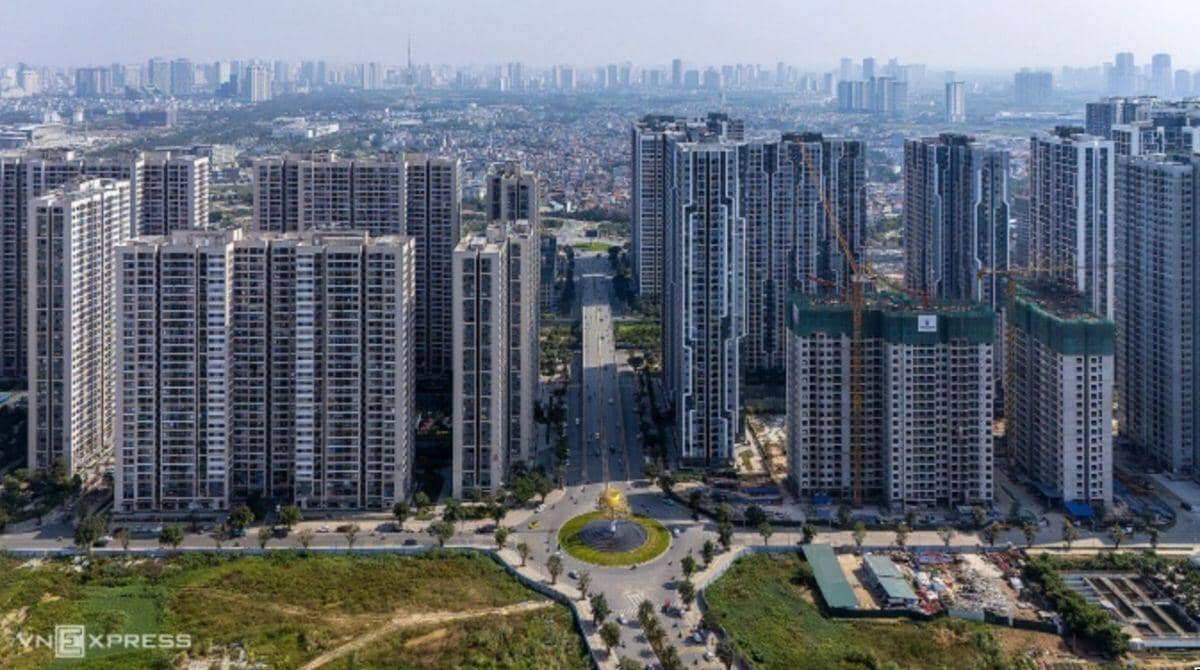 Nghịch lý chung cư mới đua tăng giá dù hàng chuyển nhượng giảm nhiệt
