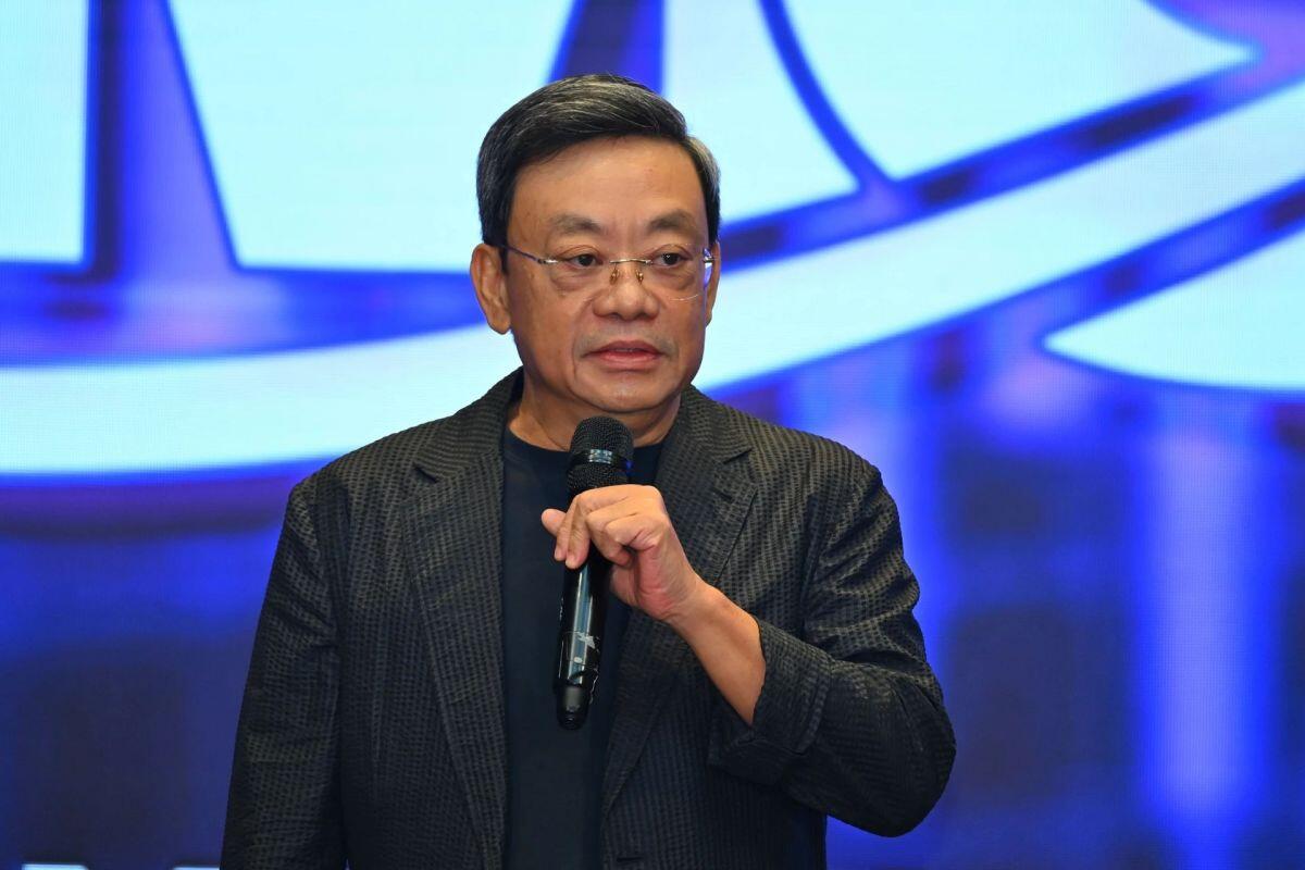 Khi túi tiền tỷ phú Việt "cháy" dần theo tiếng súng Trung Đông
