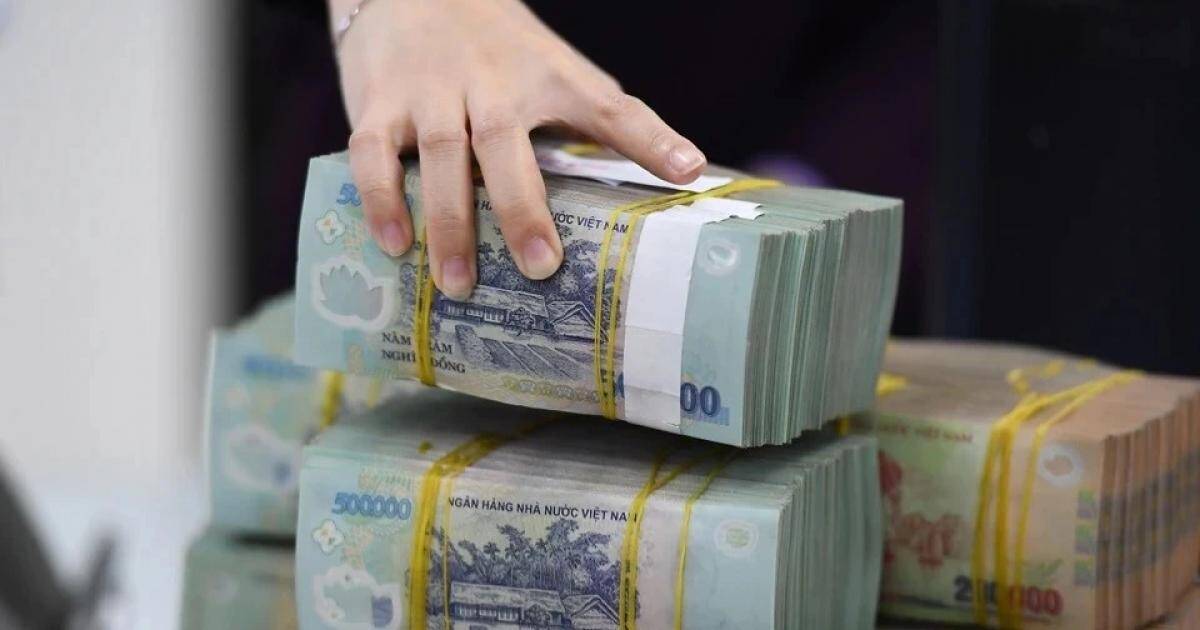 Khi lãi suất ngân hàng "ăn" hết thu nhập