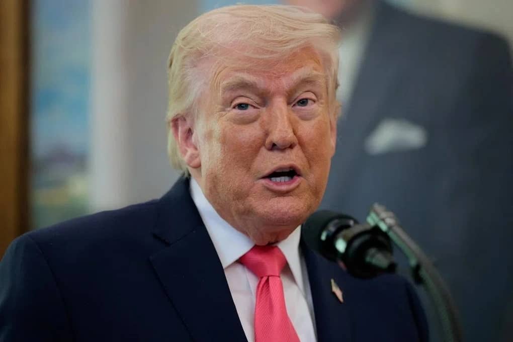 Donald Trump hé lộ thỏa thuận dầu khí chấn động với Iran