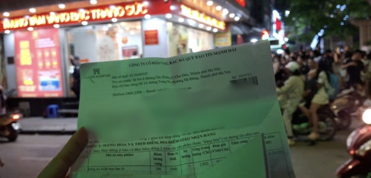 Bán vàng kiểu lấy giấy hẹn, ‘trả tiền trước - nhận vàng sau’ có đúng luật?