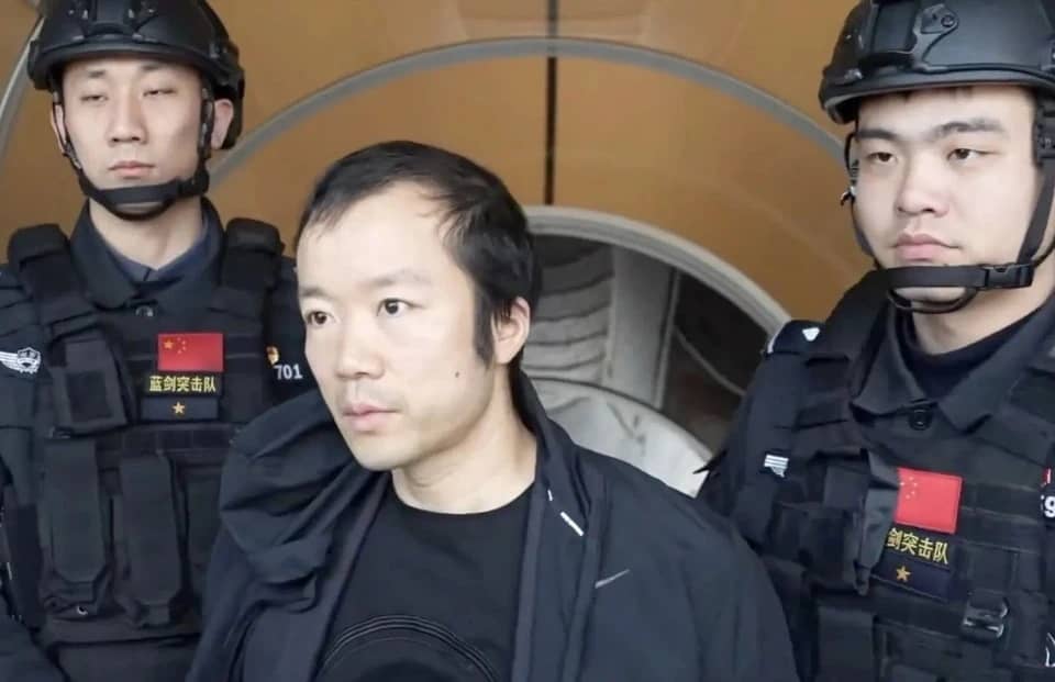 Trần Chí kiện ngược Chính phủ Mỹ đòi...15 tỷ USD