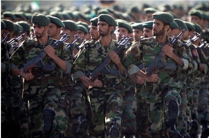 Iran 'huy động một triệu lính' cho khả năng giao tranh trên bộ với Mỹ