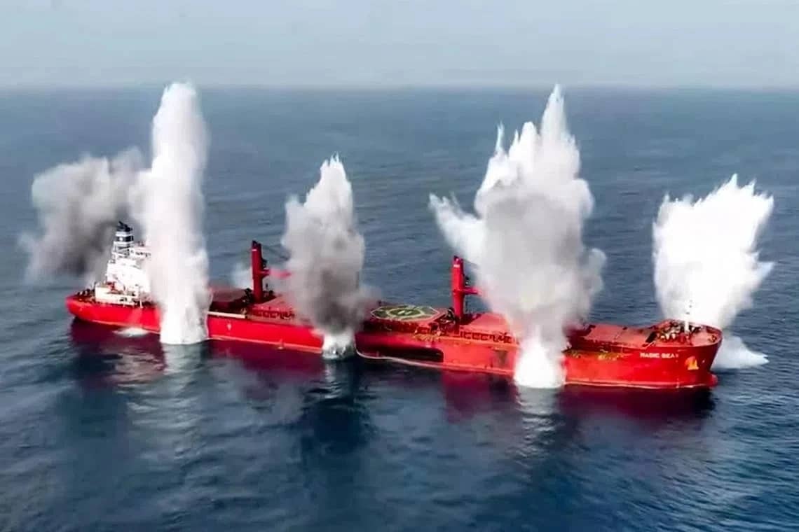 Đòn tấn công của Houthi làm đảo lộn kịch bản "kết thúc nhanh" của Mỹ