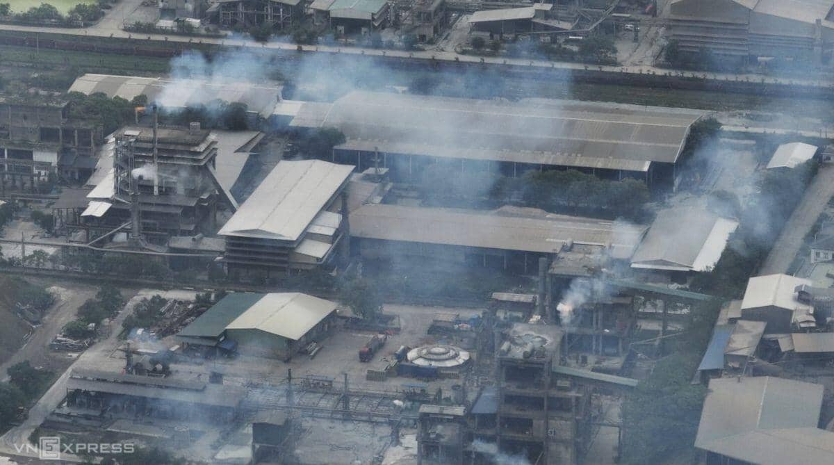 Khói bụi bủa vây người dân ở gần nhà máy hoá chất Đức Giang - Lào Cai