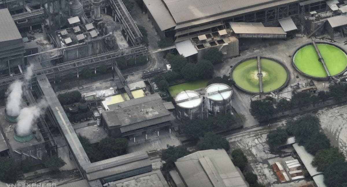 Khói bụi bủa vây người dân ở gần nhà máy hoá chất Đức Giang - Lào Cai