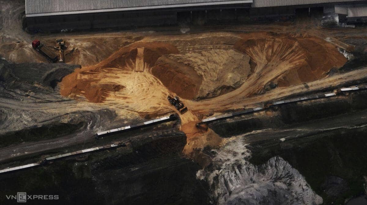 Khói bụi bủa vây người dân ở gần nhà máy hoá chất Đức Giang - Lào Cai