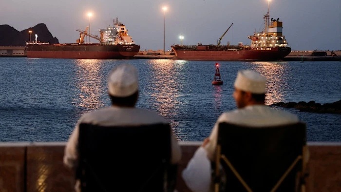 Yết hầu Hormuz và bóng ma lạm phát đình trệ toàn cầu
