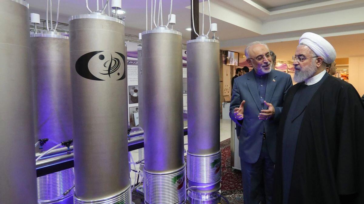 Bóng ma hạt nhân trỗi dậy từ khoảng trống quyền lực tại Tehran