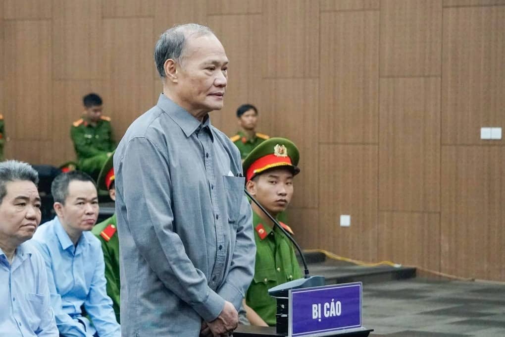 Cựu Thứ trưởng hối hận vì không từ chối 4,5 tỷ đồng?