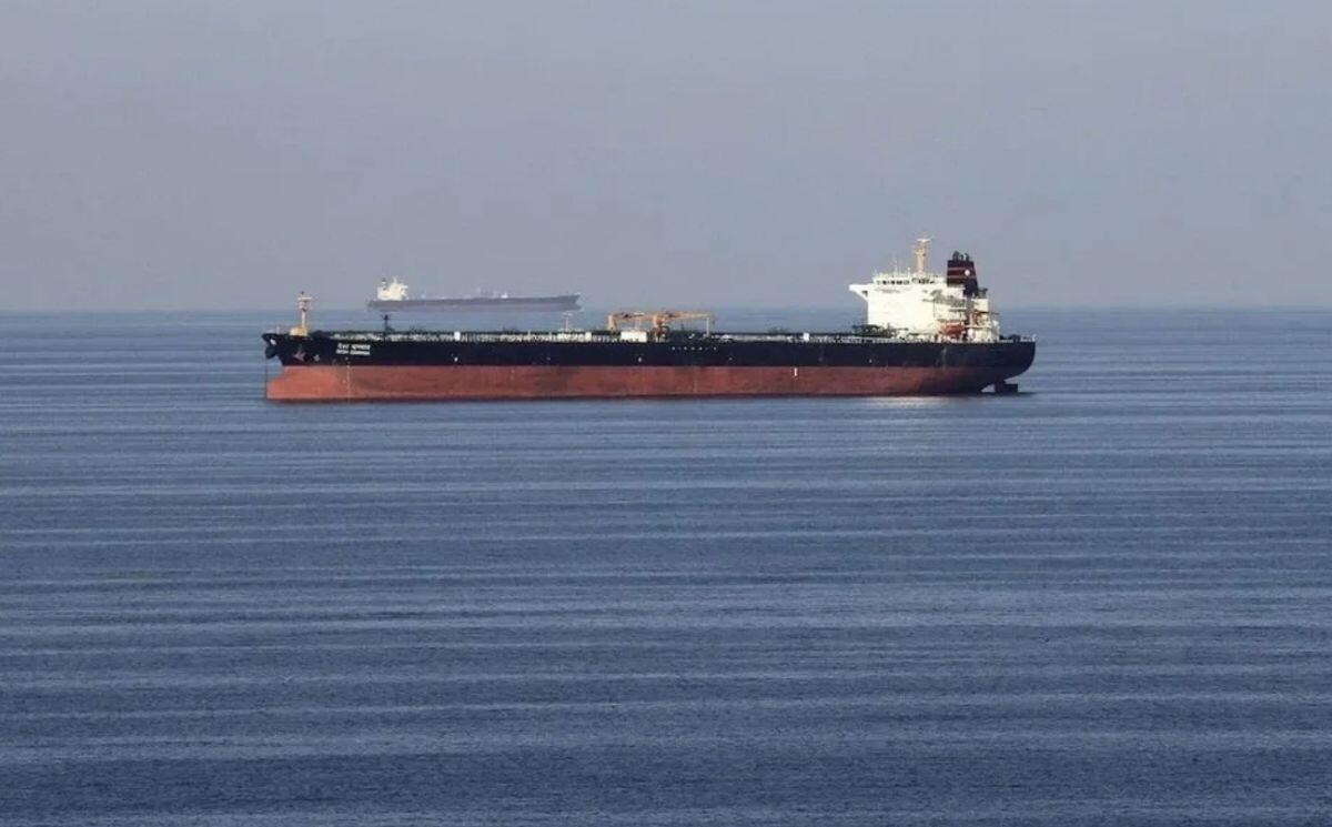 Khủng hoảng Hormuz leo thang: Tuyến tránh bị tấn công, giá dầu chao đảo toàn cầu