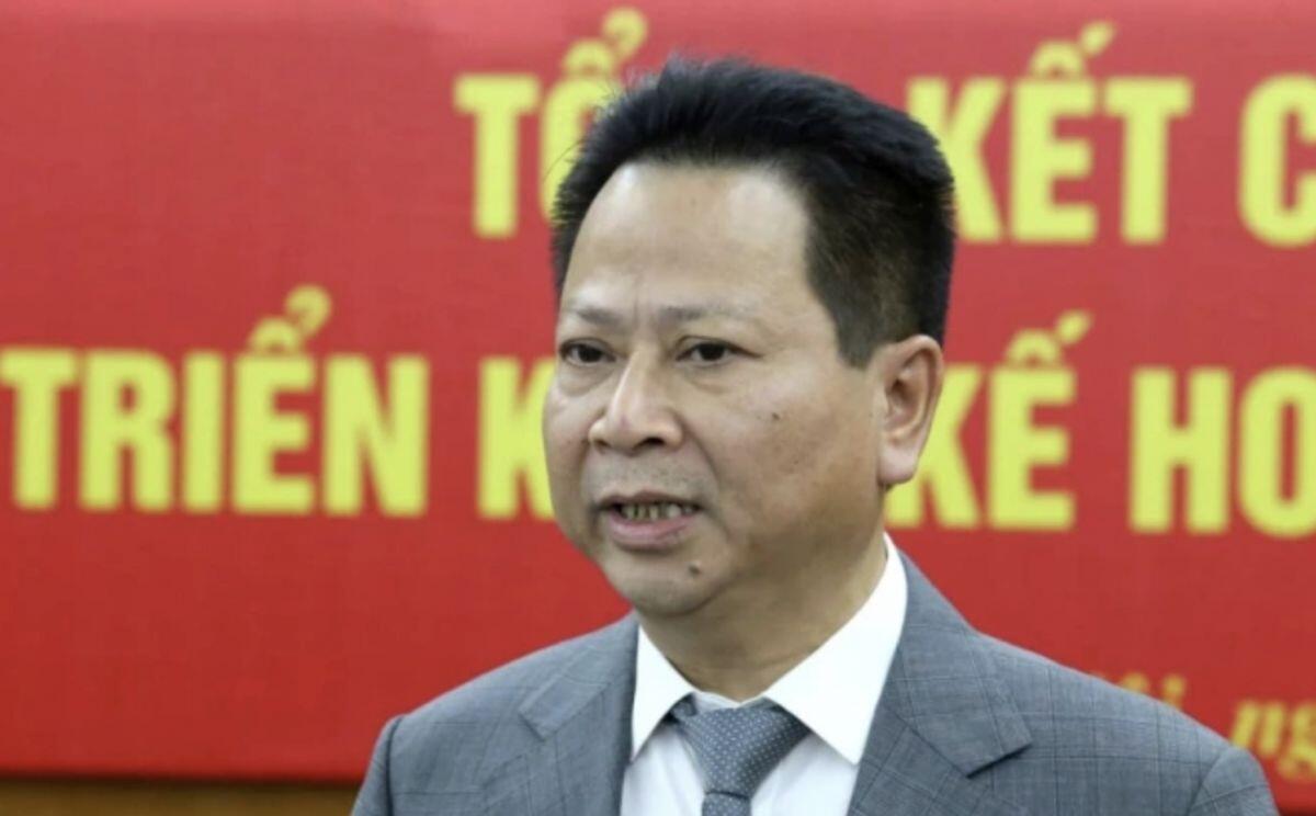 Cựu Cục phó bỏ trốn sau khi dàn dựng vay nợ để giấu 10 tỷ đồng nhận hối lộ