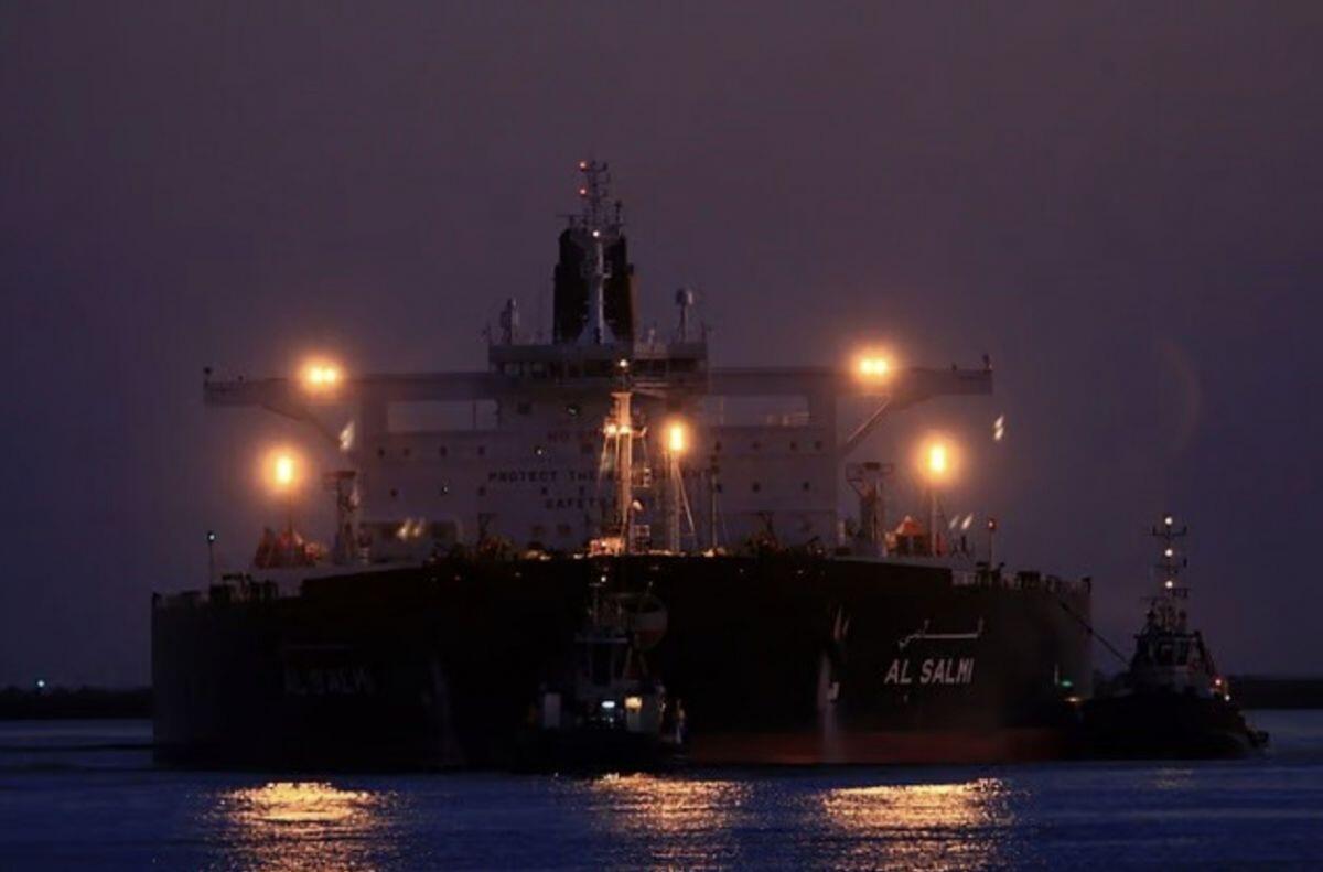 Các nước Vùng Vịnh bất ngờ thúc giục Mỹ leo thang chiến tranh Iran: Cơ hội lịch sử hay rủi ro toàn cầu?