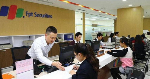 Cổ phiếu FTS - tím trần - tạo đáy lớn?