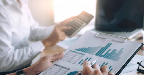 Tham vọng 10% tăng trưởng: giấc mơ công nghiệp hoá 2045 của Việt Nam trước sóng gió toàn cầu!