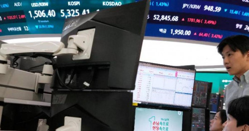 Thị trường chứng khoán toàn cầu tăng điểm khi giá dầu giảm do hy vọng về khả năng chấm dứt chiến tranh Iran