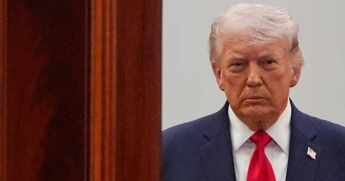 Ông Trump tung đòn thuế mới: Dược phẩm và kim loại bị ảnh hưởng ra sao?