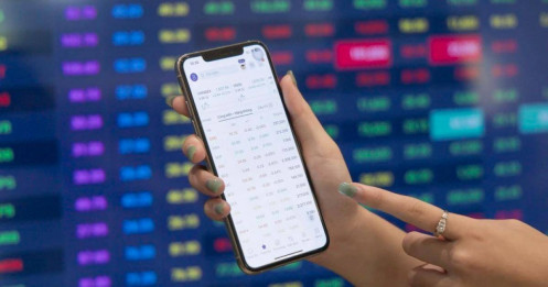 VN-Index "chênh vênh" trước ngưỡng 1.700