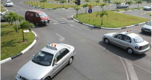 Ô tô điện chính thức bước vào trường sát hạch