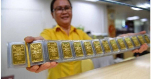 Giá vàng tăng hơn 4 triệu đồng một lượng