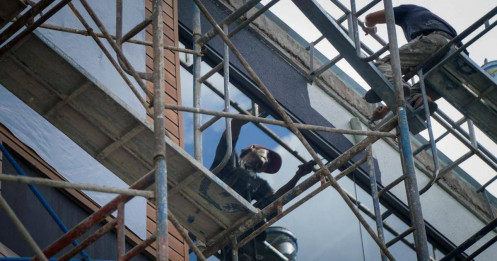 Cơn bão giá vật liệu "quật ngã" các nhà thầu