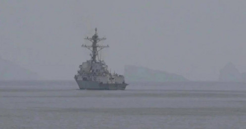 Những tuyên bố trái ngược về quyền kiểm soát eo biển Hormuz của Mỹ và Iran