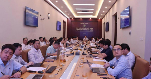 Phát triển thị trường giao dịch hàng hóa phái sinh đối với sản phẩm năng lượng