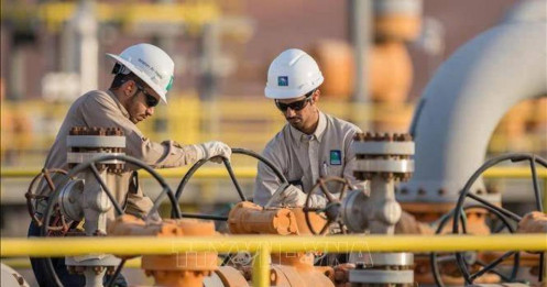 Căng thẳng địa chính trị gia tăng, giá dầu và lạm phát cùng chịu áp lực