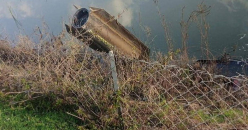 Nóng: Giá dầu tăng vọt, chứng khoán lao dốc sau khi ông Trump tuyên bố phong tỏa Hormuz