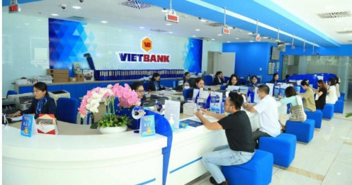 4 ngân hàng sắp ‘đổ bộ’ lên HoSE