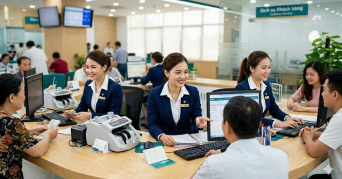 Ngân hàng đồng loạt hạ lãi suất, áp lực thanh khoản dần dịu bớt