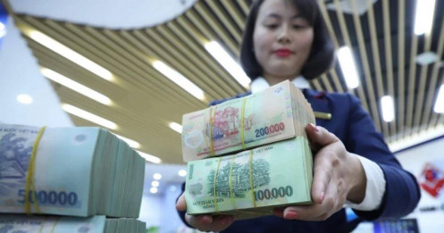 Lãi suất huy động đồng loạt đi xuống, mở dư địa giảm lãi vay