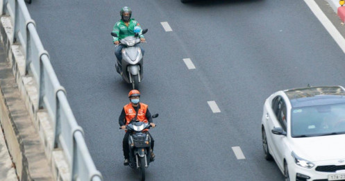 Vì sao tài xế công nghệ vẫn "lắc đầu" với xe điện?